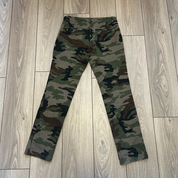 Gap Men's Slim Camo Khaki Pants - Picture 2 of 2